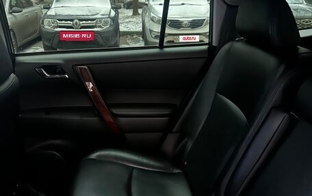 Toyota Highlander III, 2012 год, 2 300 000 рублей, 15 фотография