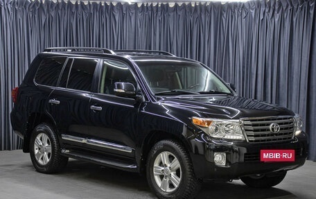 Toyota Land Cruiser 200, 2013 год, 4 998 000 рублей, 3 фотография