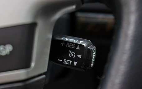 Toyota Land Cruiser 200, 2013 год, 4 998 000 рублей, 20 фотография