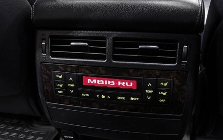 Toyota Land Cruiser 200, 2013 год, 4 998 000 рублей, 28 фотография