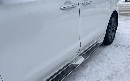 KIA Carnival III, 2016 год, 1 600 000 рублей, 3 фотография