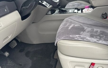 KIA Carnival III, 2016 год, 1 600 000 рублей, 13 фотография