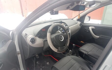 Renault Sandero I, 2010 год, 600 000 рублей, 11 фотография