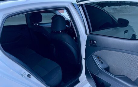 KIA Optima III, 2015 год, 900 000 рублей, 18 фотография