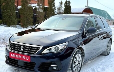 Peugeot 308 II, 2019 год, 1 400 000 рублей, 2 фотография