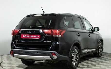 Mitsubishi Outlander III рестайлинг 3, 2016 год, 1 899 700 рублей, 5 фотография