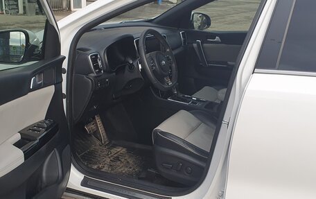 KIA Sportage IV рестайлинг, 2018 год, 2 100 000 рублей, 15 фотография