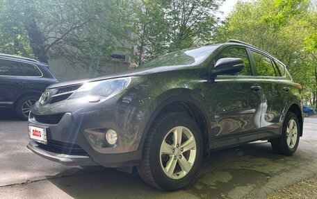 Toyota RAV4, 2013 год, 1 250 000 рублей, 2 фотография