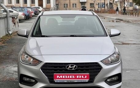 Hyundai Solaris II рестайлинг, 2017 год, 1 250 000 рублей, 4 фотография