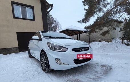 Hyundai Solaris II рестайлинг, 2012 год, 790 000 рублей, 3 фотография