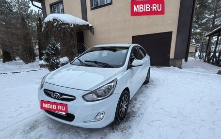 Hyundai Solaris II рестайлинг, 2012 год, 790 000 рублей, 2 фотография
