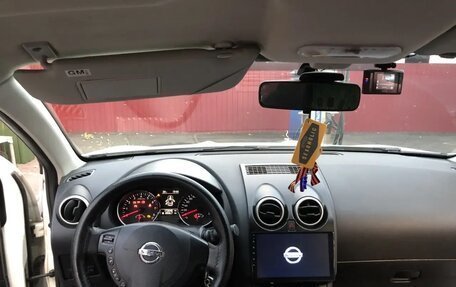 Nissan Qashqai, 2010 год, 1 000 000 рублей, 5 фотография