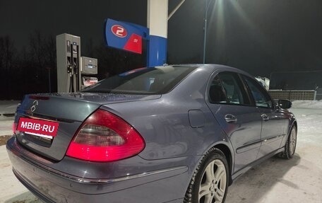 Mercedes-Benz E-Класс, 2007 год, 1 300 000 рублей, 5 фотография