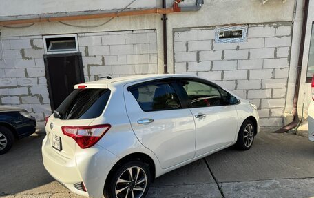 Toyota Vitz, 2018 год, 1 000 000 рублей, 2 фотография