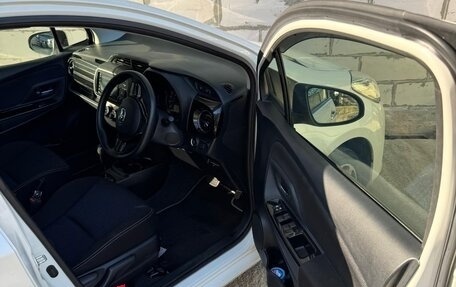 Toyota Vitz, 2018 год, 1 000 000 рублей, 4 фотография