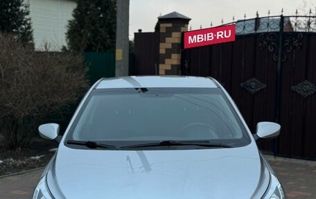 Hyundai Solaris II рестайлинг, 2014 год, 735 000 рублей, 2 фотография