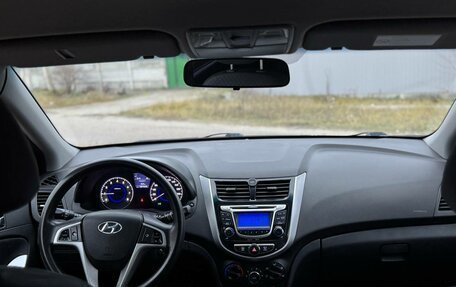 Hyundai Solaris II рестайлинг, 2014 год, 735 000 рублей, 11 фотография