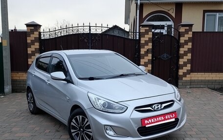 Hyundai Solaris II рестайлинг, 2014 год, 735 000 рублей, 30 фотография