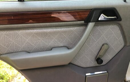 Mercedes-Benz E-Класс, 1994 год, 1 945 000 рублей, 7 фотография