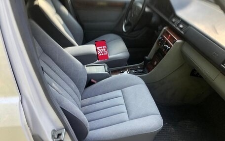 Mercedes-Benz E-Класс, 1994 год, 1 945 000 рублей, 11 фотография