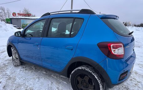 Renault Sandero II рестайлинг, 2017 год, 885 000 рублей, 2 фотография