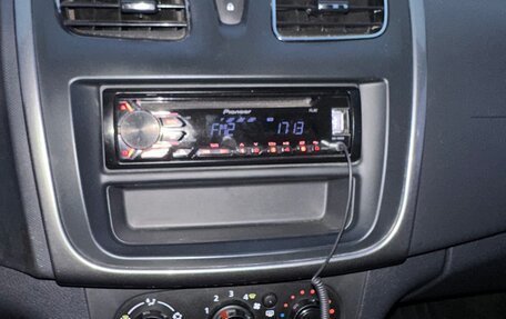 Renault Sandero II рестайлинг, 2017 год, 885 000 рублей, 8 фотография