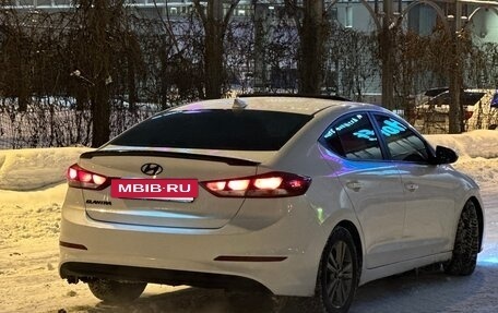 Hyundai Elantra VI рестайлинг, 2018 год, 1 390 000 рублей, 4 фотография