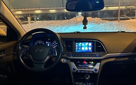 Hyundai Elantra VI рестайлинг, 2018 год, 1 390 000 рублей, 7 фотография