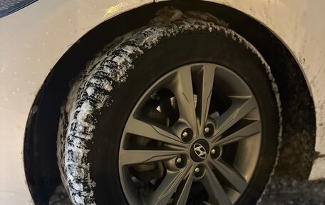 Hyundai Elantra VI рестайлинг, 2018 год, 1 390 000 рублей, 19 фотография