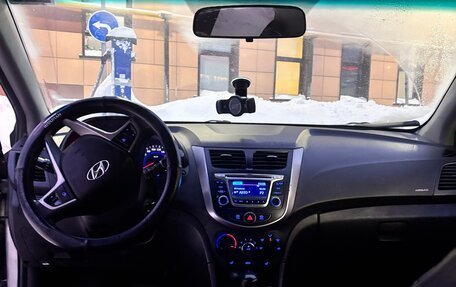 Hyundai Solaris II рестайлинг, 2016 год, 400 000 рублей, 7 фотография