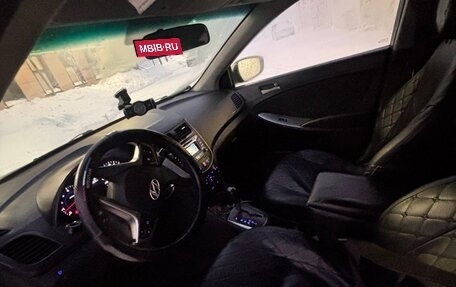 Hyundai Solaris II рестайлинг, 2016 год, 400 000 рублей, 6 фотография