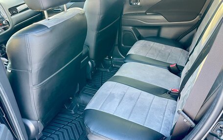 Mitsubishi Outlander III рестайлинг 3, 2022 год, 2 540 000 рублей, 8 фотография