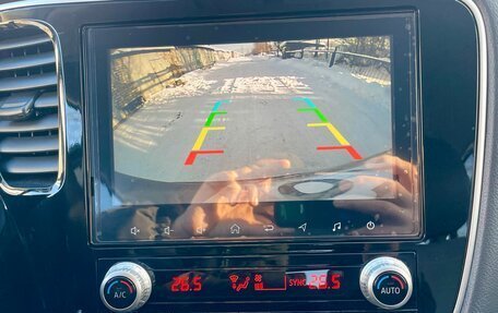 Mitsubishi Outlander III рестайлинг 3, 2022 год, 2 540 000 рублей, 10 фотография