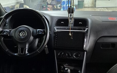 Volkswagen Polo VI (EU Market), 2012 год, 780 000 рублей, 17 фотография