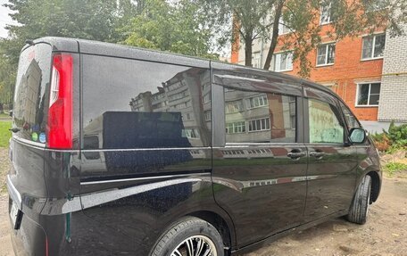 Honda Stepwgn IV, 2017 год, 2 089 000 рублей, 11 фотография