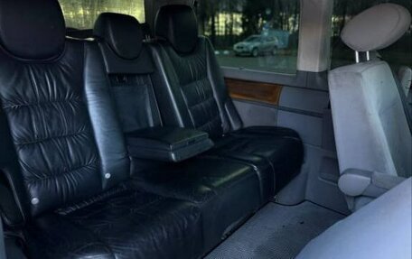 Volkswagen Multivan T5, 2005 год, 950 000 рублей, 7 фотография