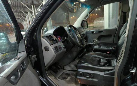 Volkswagen Multivan T5, 2005 год, 950 000 рублей, 9 фотография