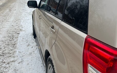 Suzuki Grand Vitara, 2011 год, 910 000 рублей, 3 фотография