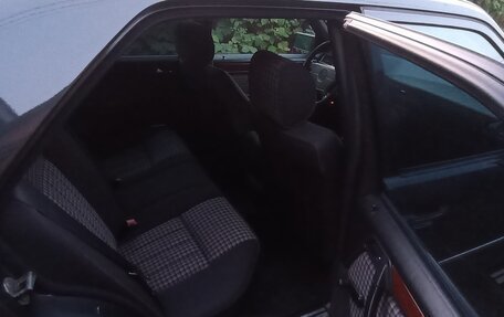 Mercedes-Benz E-Класс, 1995 год, 550 000 рублей, 6 фотография