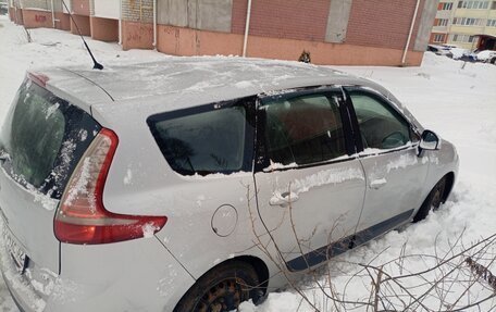 Renault Scenic III, 2010 год, 600 000 рублей, 2 фотография