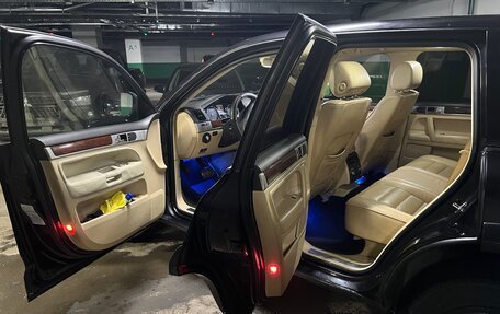 Volkswagen Touareg III, 2005 год, 830 000 рублей, 1 фотография