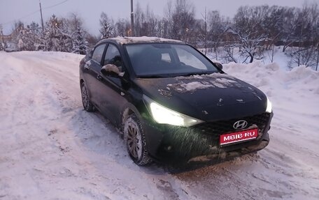 Hyundai Solaris II рестайлинг, 2021 год, 1 680 000 рублей, 1 фотография