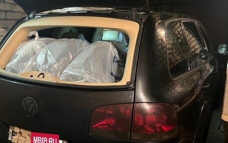 Volkswagen Touareg III, 2005 год, 830 000 рублей, 5 фотография