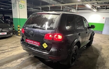 Volkswagen Touareg III, 2005 год, 830 000 рублей, 12 фотография