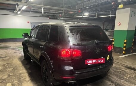 Volkswagen Touareg III, 2005 год, 830 000 рублей, 13 фотография