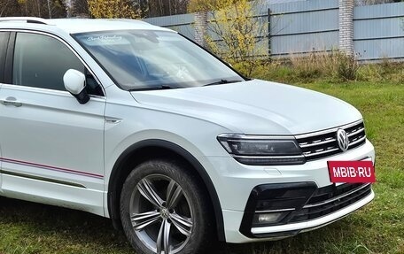 Volkswagen Tiguan II, 2019 год, 2 770 000 рублей, 2 фотография