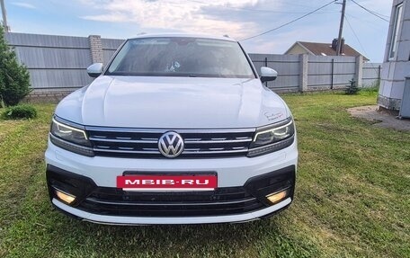 Volkswagen Tiguan II, 2019 год, 2 770 000 рублей, 6 фотография