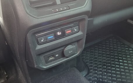 Volkswagen Tiguan II, 2019 год, 2 770 000 рублей, 23 фотография