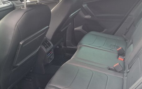 Volkswagen Tiguan II, 2019 год, 2 770 000 рублей, 26 фотография