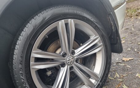 Volkswagen Tiguan II, 2019 год, 2 770 000 рублей, 31 фотография